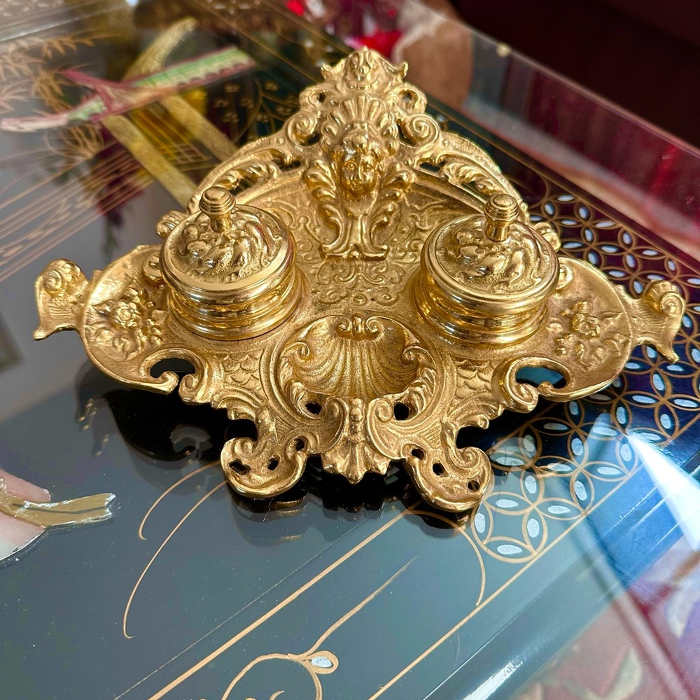 Vintage Beautiful Cherub Brass Gold INKWELL with Brass Inserts ‼️ - Picture 5 of 5